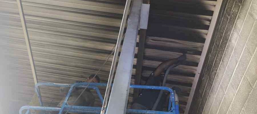 Resultado de limpieza post-incendio en Málaga: espacio completamente recuperado