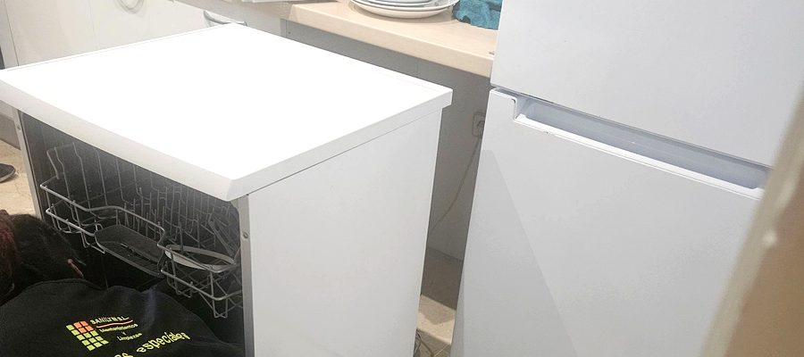 Daños por incendio en Murcia: hollín y humo cubriendo paredes